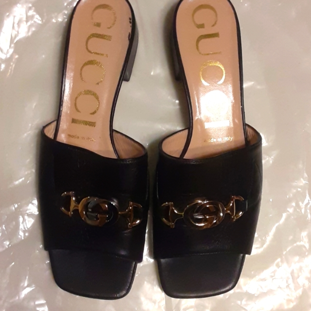 Gucci zumiez sandals